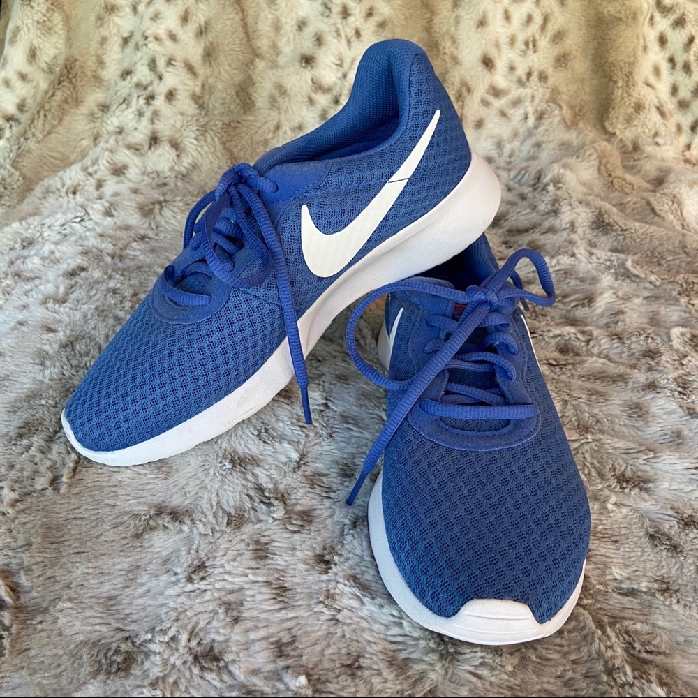 NWOT Nike Running Shoes